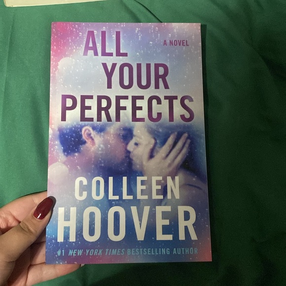 Colleen Hoover Book Bundle It Ends With Us Verity November 9 Layla Ugly Love etc - Picture 4 of 8